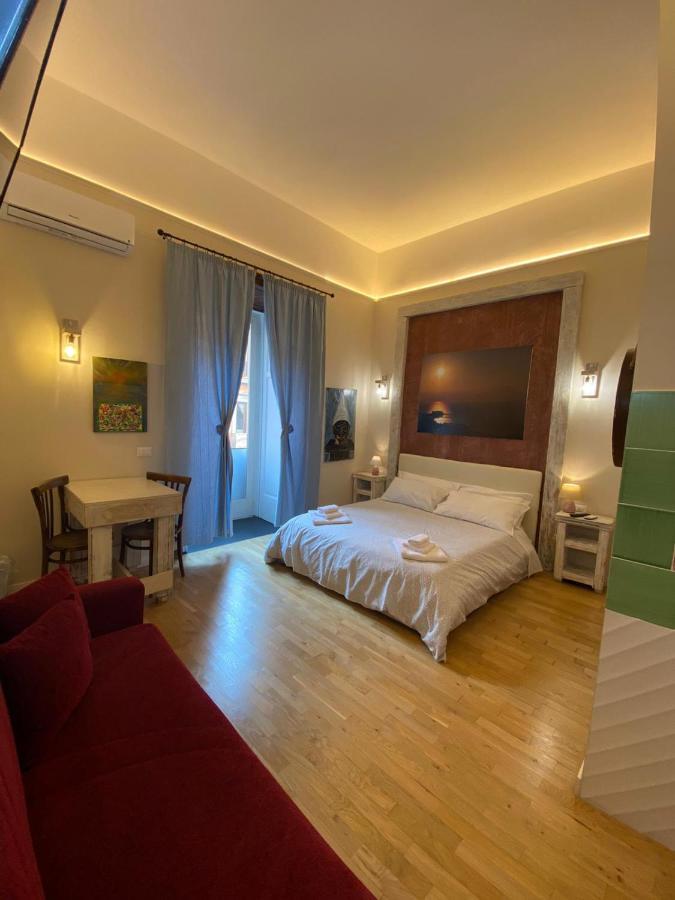 Corso 211 Beds & Suites Napoli Ngoại thất bức ảnh