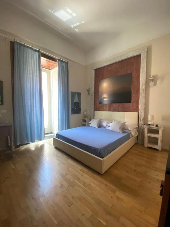 Corso 211 Beds & Suites Napoli Ngoại thất bức ảnh