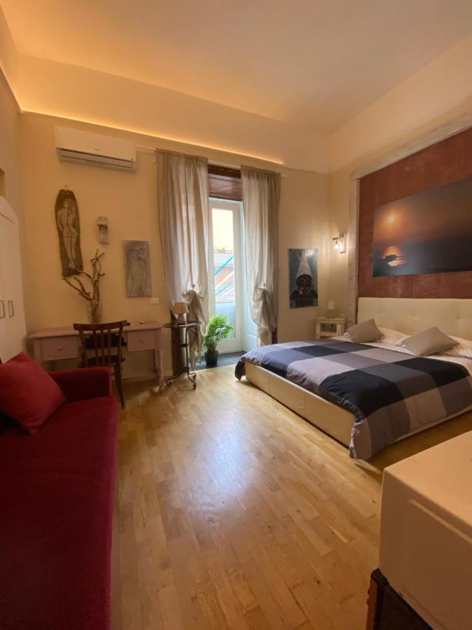 Corso 211 Beds & Suites Napoli Ngoại thất bức ảnh